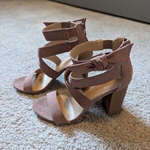 LC- Lauren Conrad- Zip Heels- Women's 6.5 size- pink brown